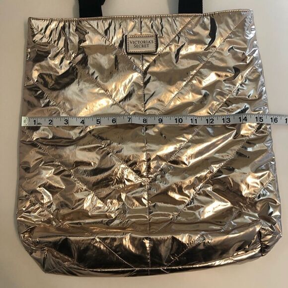 Victoria's Secret Limited Edition 2017 Metallic Rose Gold Tote Bag VS Travel - Picture 4 of 12